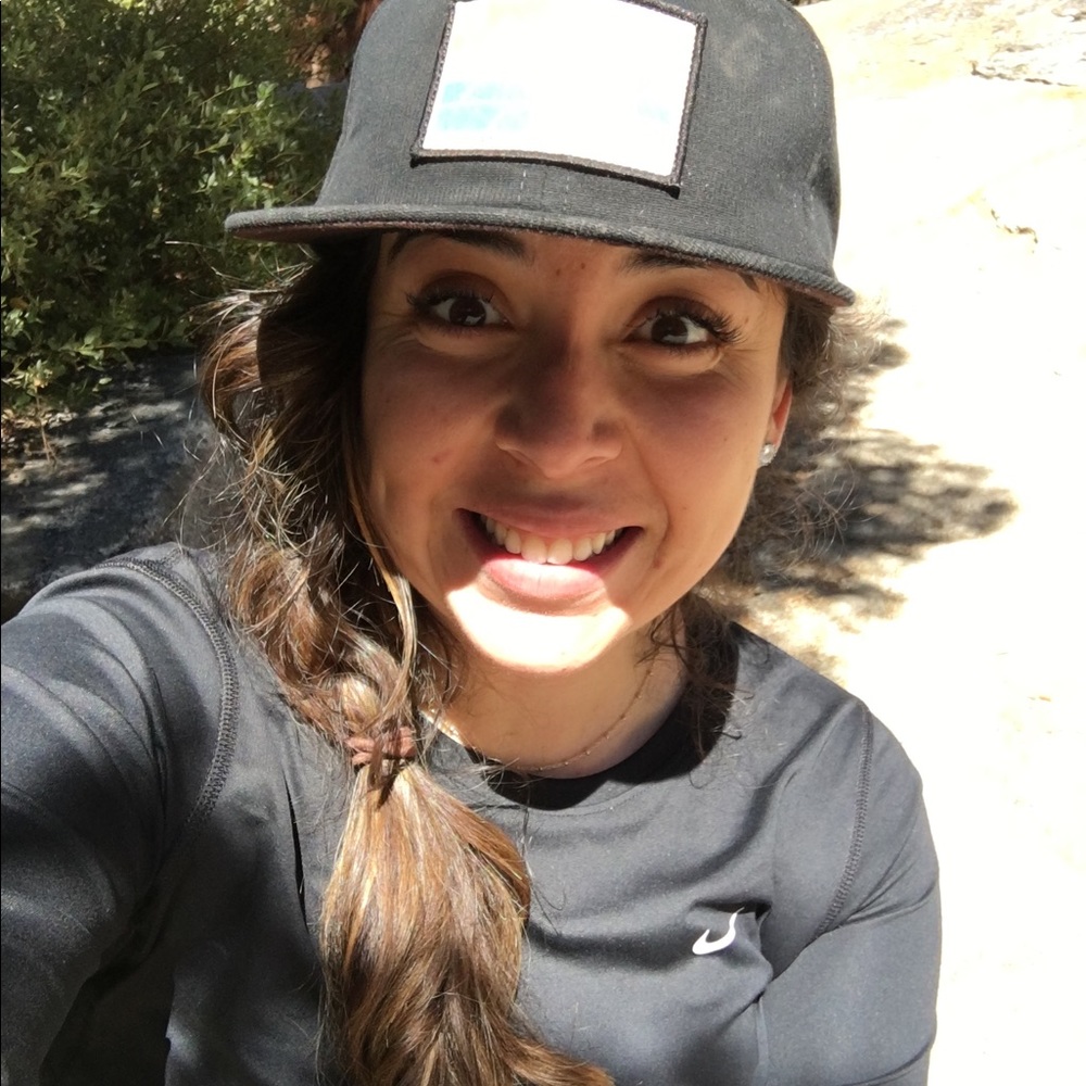Meet your Posher, Leticia
